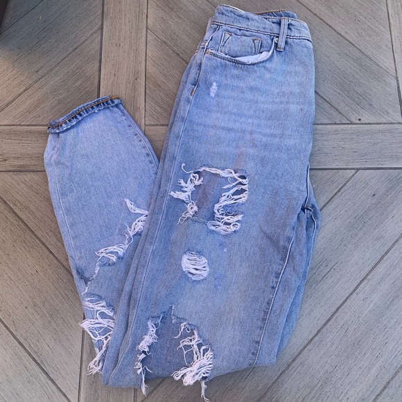 BDG High Rise Mom Jeans - Picture 9 of 11